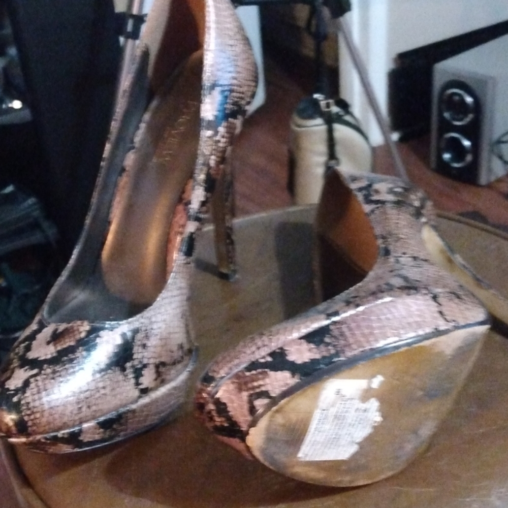 Preview International size 6.5